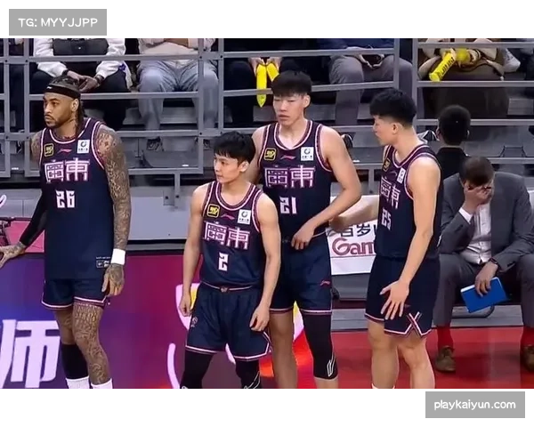 广东或用张昊作筹码一换二 奥尼尔中国行骑电动车 弗格购豪宅引热议 广东或用张昊作筹码一换二 奥尼尔中国行骑电动车 弗格购豪宅引热议